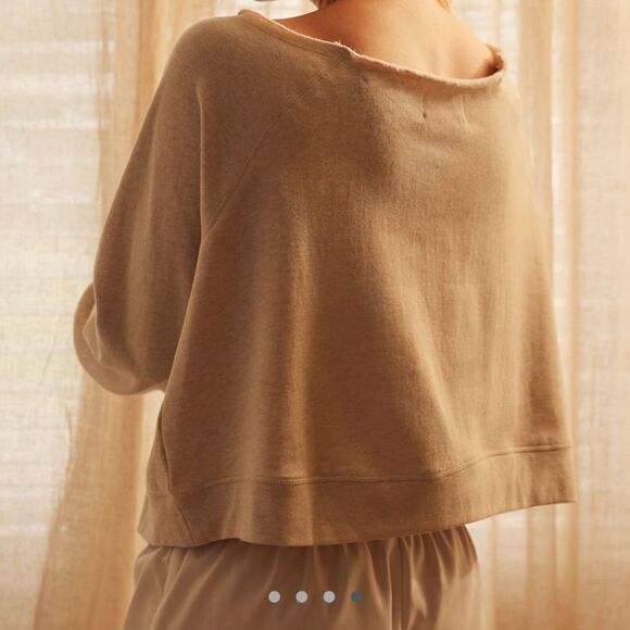 By Anthropologie Long-Sleeve Slouchy Pullover - Picture 4 of 4